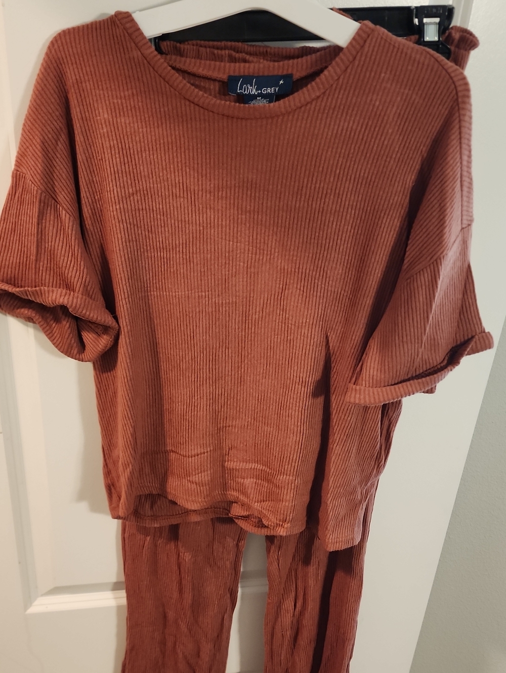 Lounge Set Top and Pants in Rust